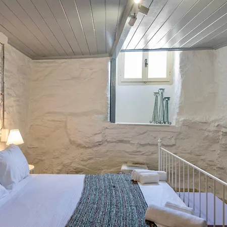 Holiday home Hermia Mansion Ermoupoli